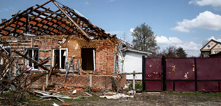 Types of Houses We Buy Without Repairs in Woburn, MA